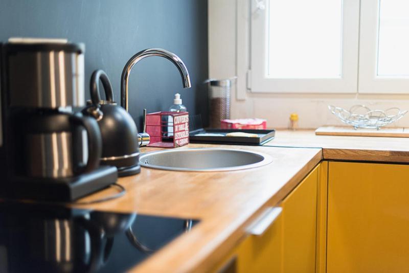 Charming One-Of-A-Kind Apartment. Сент-Уен Екстериор снимка