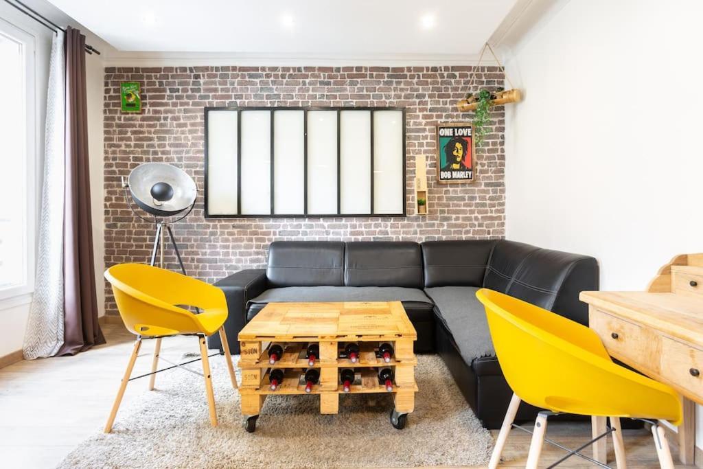 Charming One-Of-A-Kind Apartment. Сент-Уен Екстериор снимка