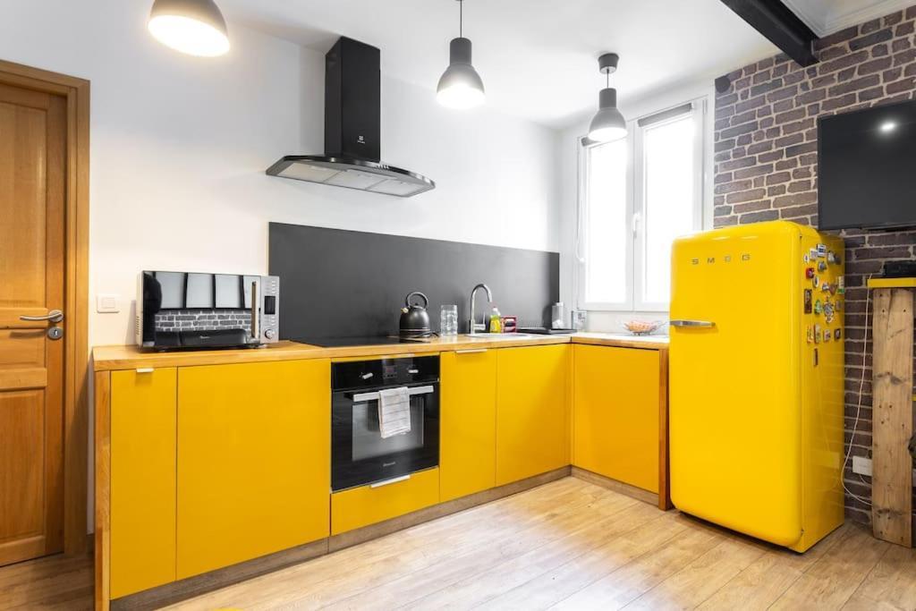 Charming One-Of-A-Kind Apartment. Сент-Уен Екстериор снимка